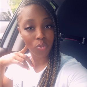 Meet your Posher, Laranda